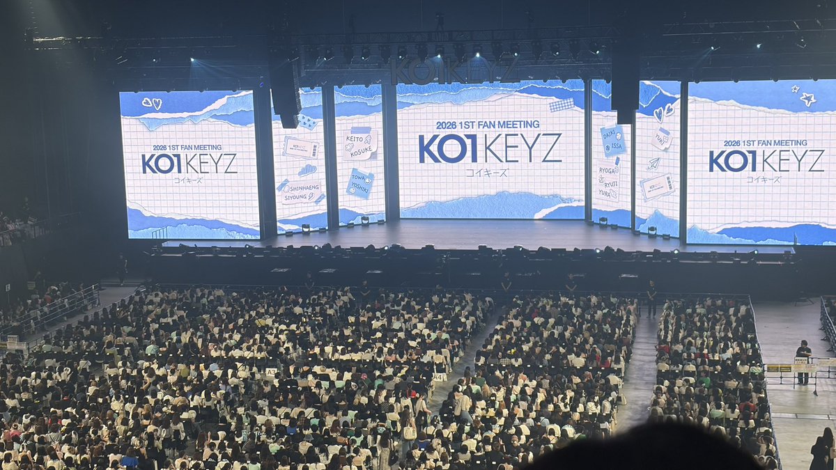 1eeh7's tweet photo. ファンミ TOKYO🗼💙(群青)➰ https://t.co/AbzUicAraD