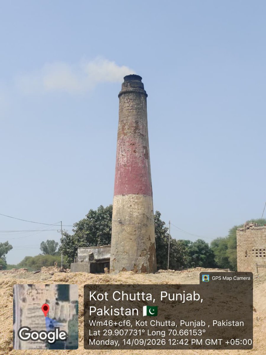 Muhammadsh31887's tweet photo. 🏭 Brick Kiln Environmental Visit 🌱

As part of my climate internship, I visited a brick kiln to learn more about its working process and its impact on the environment. 
#epapunjab #im4climate #maryamnawaz4climate #smoglesspunjab #smogfreepunjab #saynotoplastic https://t.co/aW1iWd5cjr