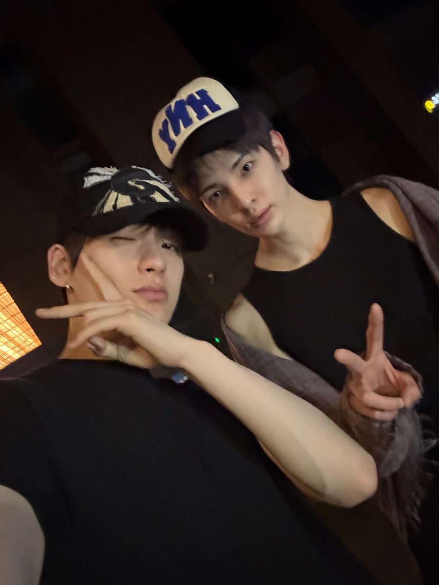 wonsohwa_'s tweet photo. 정말 사귀지 않을 리 X.. https://t.co/CcMBzBJAXa