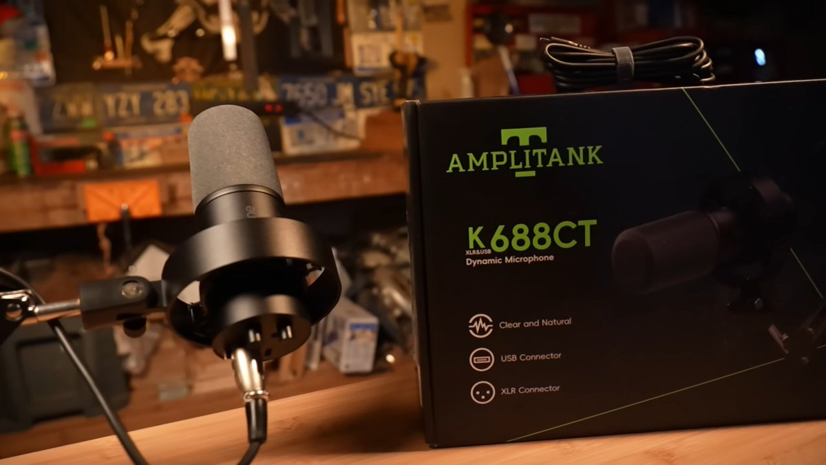 FIFINEMIC's tweet photo. 🪟🔜🎙️From closet screams to studio composure, K688CT grows with your every stage.
♠️Just a wide frequency response, a neutral tone, and faithful, true-to-source capture.

❄️For the honest recording.

📸YT: mataooutdoors https://t.co/hnVt0v1W2W