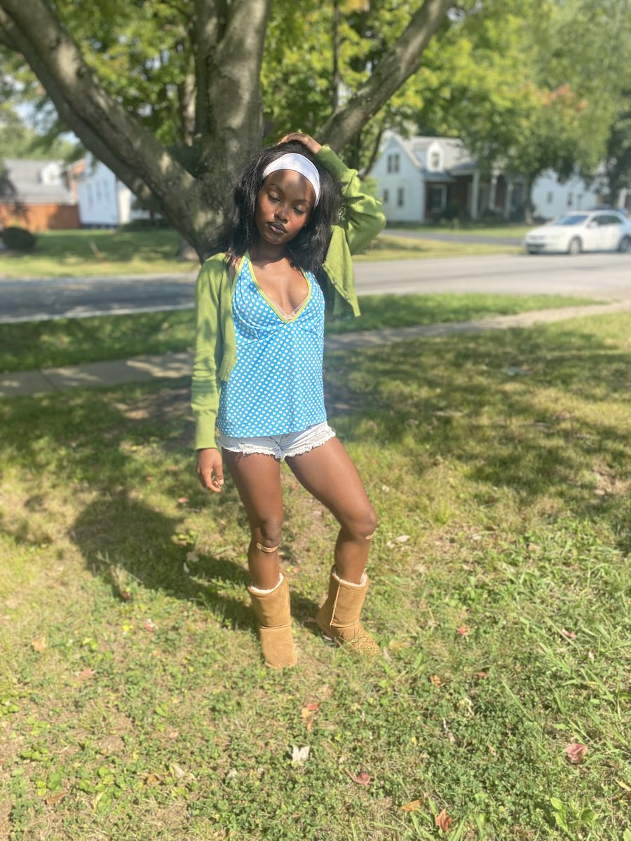 LaylaMerry37001's tweet photo. @ReggieBlac63599 @Mister2Fit Lmao no I’m not your stupid af tho 💀💀😭and very ignorant https://t.co/niem777lxa