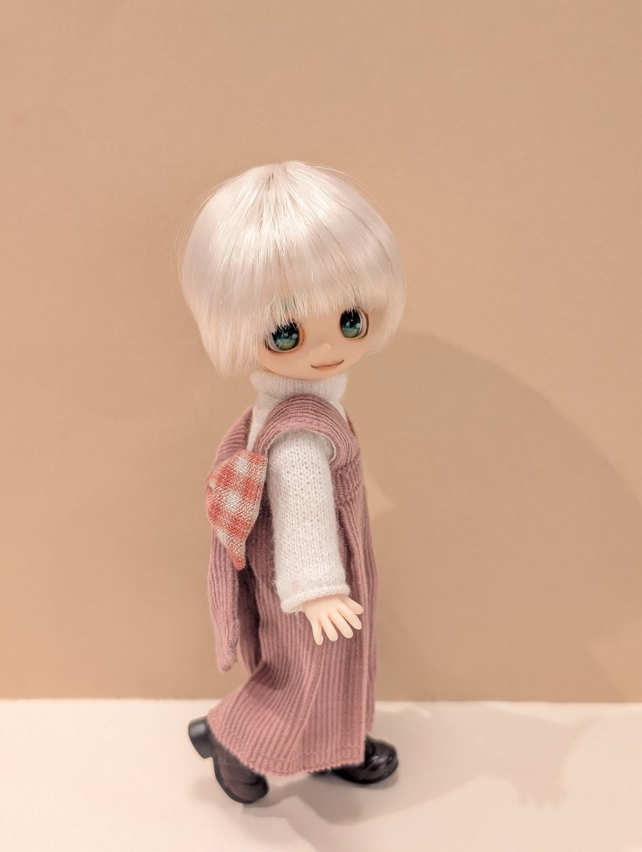 tococodoll's tweet photo. 秋冬向けの生地でバックリボンサロペを作ってみました！
外気温は30度だけどね🥺 https://t.co/XLr3b1xXft