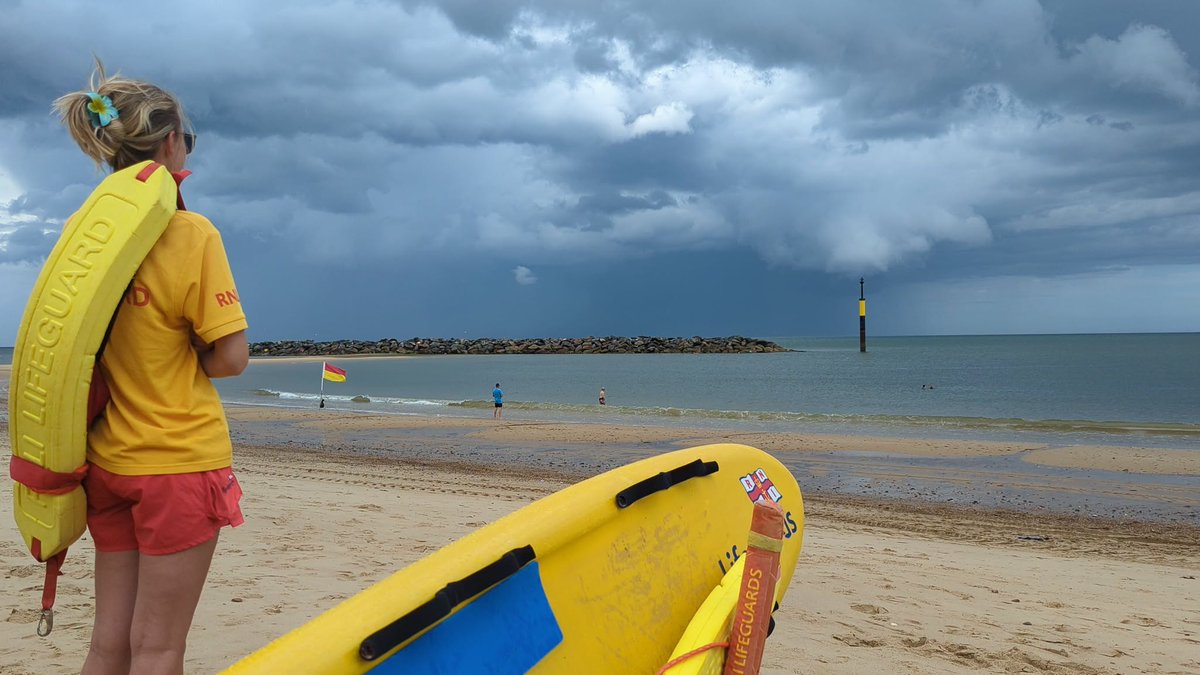 NorthNorfolkDC's tweet photo. LIFEGUARDS: It is officially the end of the Lifeguard season.

Thank you to the @RNLI who had another busy season keeping people safe on our beaches.

If an emergency occurs on the beach with no lifeguard present, do not enter the water, call 999 and ask for the Coastguard. https://t.co/2QGgVwIs6z