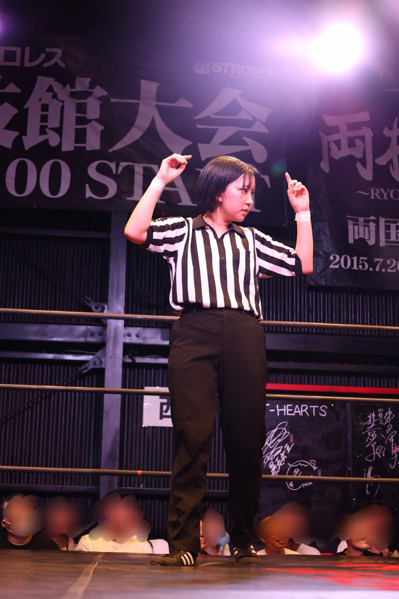 haru_njpw_fan's tweet photo. 2026.09.13
BLUE HEARTS  X
改めてレフェリーデビューおめでとう✨️

DROPKICK初の女性レフェリーのデビューを、こんなに近くで撮らせてもらえて、カメラマン冥利に尽きます✨

 #飛鳥
 #DROPKICK https://t.co/JzbOG9tg89
