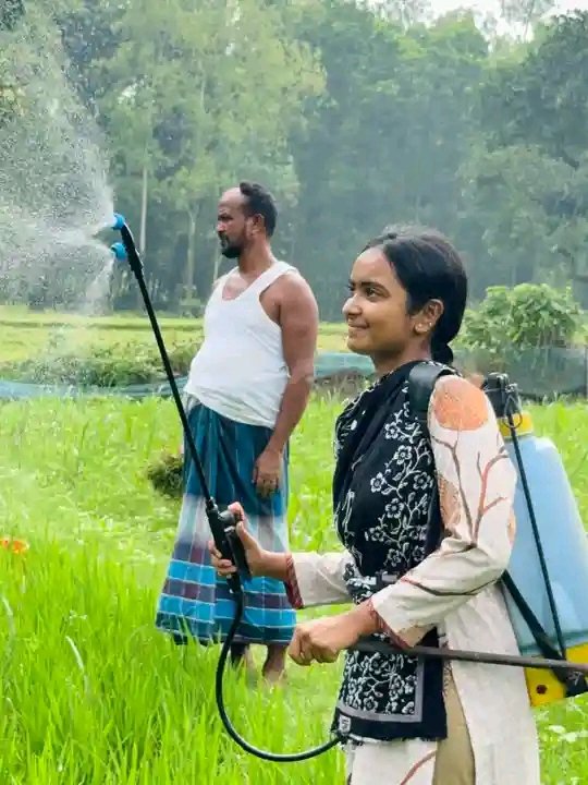 sumaiya4570's tweet photo. Agricultural life🤗 https://t.co/AG4mNoKGYD
