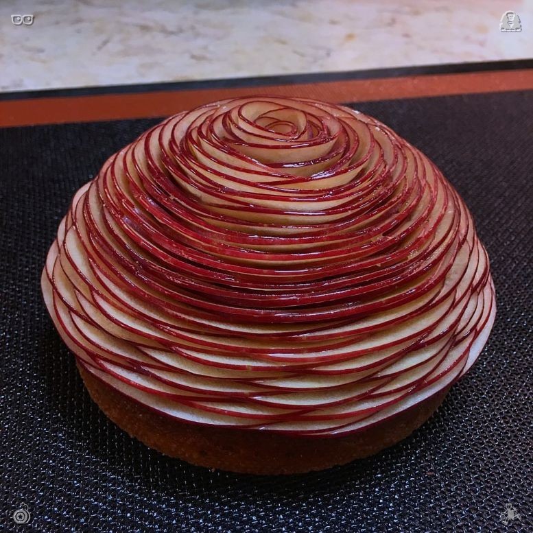 be_jaru's tweet photo. As she strolls along, she bites into the croissant, relishing its crisp, buttery tiers. It tastes wonderful, and she feels happy she made the stop. She keeps moving forward, delighting in the morning, with sunlight gently warming her skin. Grape Juice The grape is deep in color https://t.co/VDtSpu4YeM