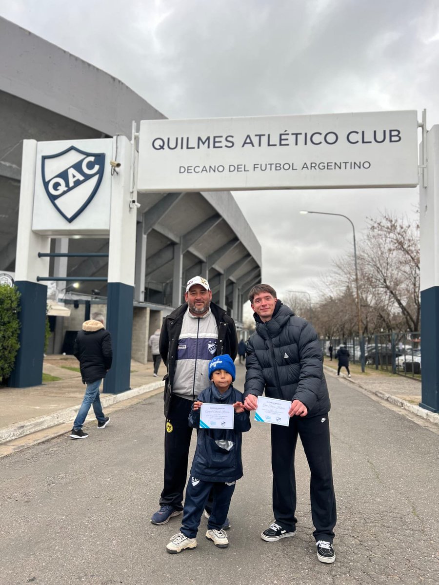 PasionASC's tweet photo. A LA CANCHA CON LA TURQUESA
En el partido del día sábado recibimos a los ganadores de “A la Cancha con la Turquesa” y les hicimos entrega de un diploma en conmemoración.
Gracias Eduardo, Gian y a todos los socios que participaron.
¡Bienvenidos a casa otra vez! 🏟️🇫🇮
#LaTurQue https://t.co/eL6h8nvB6v