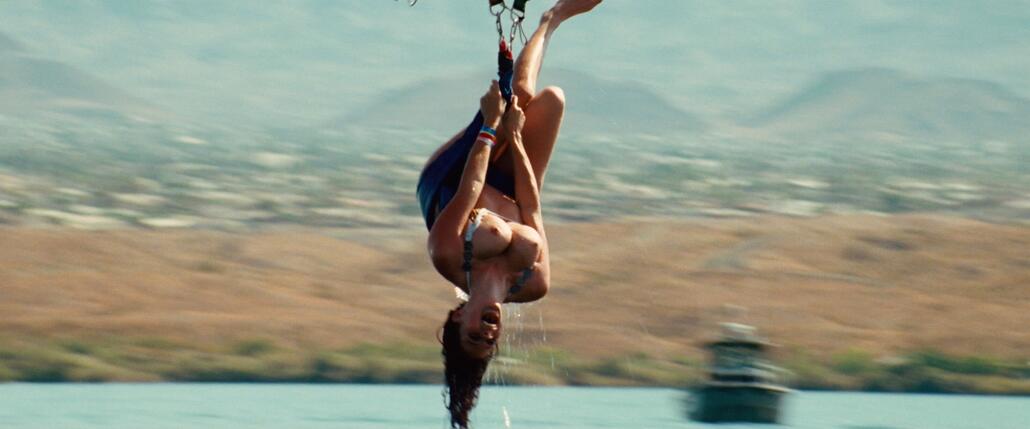 AgeofSmut's tweet photo. #WetScenesPart2 - Day 14 w/ Gianna Michaels

From: Piranha 3D (2010)

@Bygonelust2 @Bloodofkirby78 
@SavageComics @kinky_horror @toriblues https://t.co/163iTPUNA5