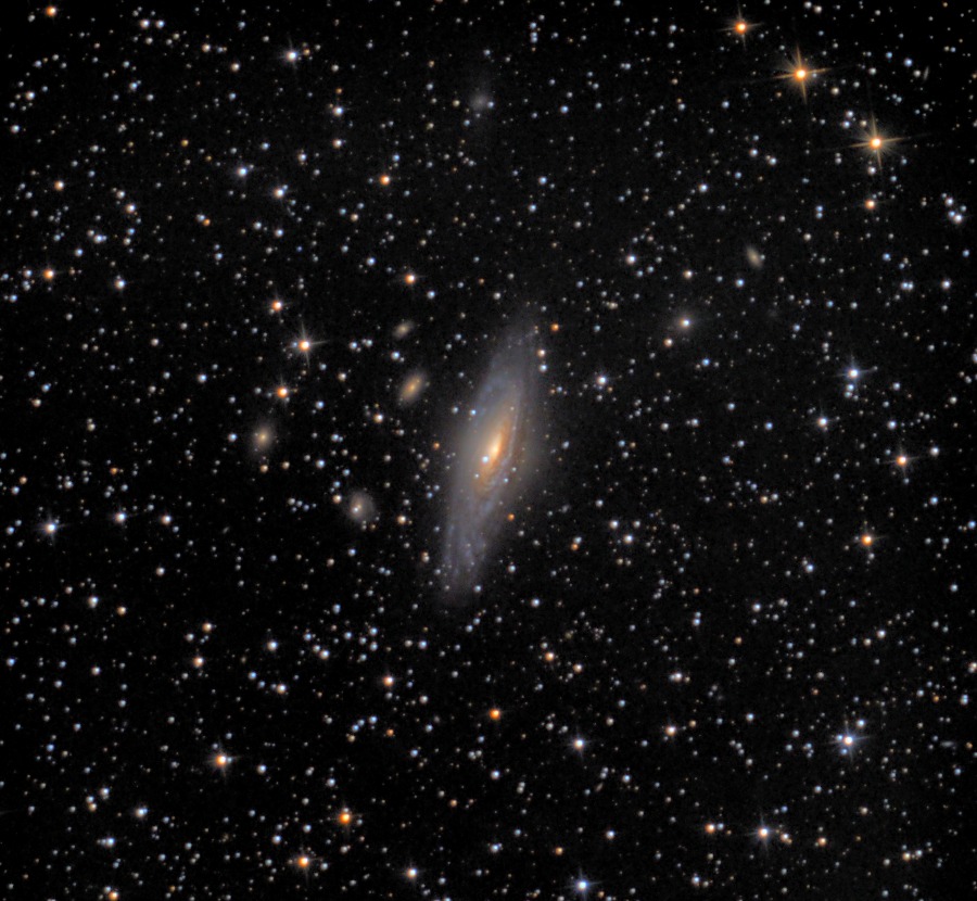 AstroMontseny's tweet photo. LA GALÀXIA #NGC7331 DES DEL #MONTSENY: Ahir la nit al Coll de Bordoriol també ens portà fins a la supernova #SN2026aaiv. El nostre soci Aleix Vila Cano @VilaAleix (a Instagram @astrobedroom) permeten gaudir la galàxia, els seus braços espirals i la supernova, ara en V mag +13🤩👌 https://t.co/rmLis5RESk