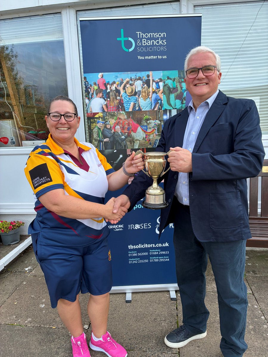 TBSolicitors's tweet photo. Our Managing Partner Paul Johnson had the pleasure of presenting trophies at the end of season championship at Tewkesbury Bowling Club.

🥇 The Gentlemen's trophy won by Kevin Harper
🌟 Emerging star Sandra Mulrooney was champion for the first time

#Tewkesbury #BowlingClub https://t.co/0yNBe3ac1y