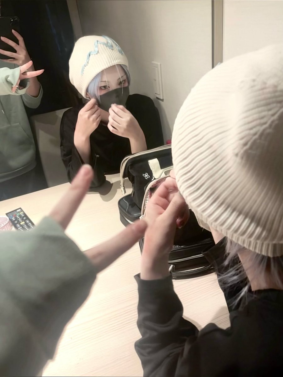 mozu3_777's tweet photo. メガネ知りませんか、 https://t.co/ig2YFMLgEJ