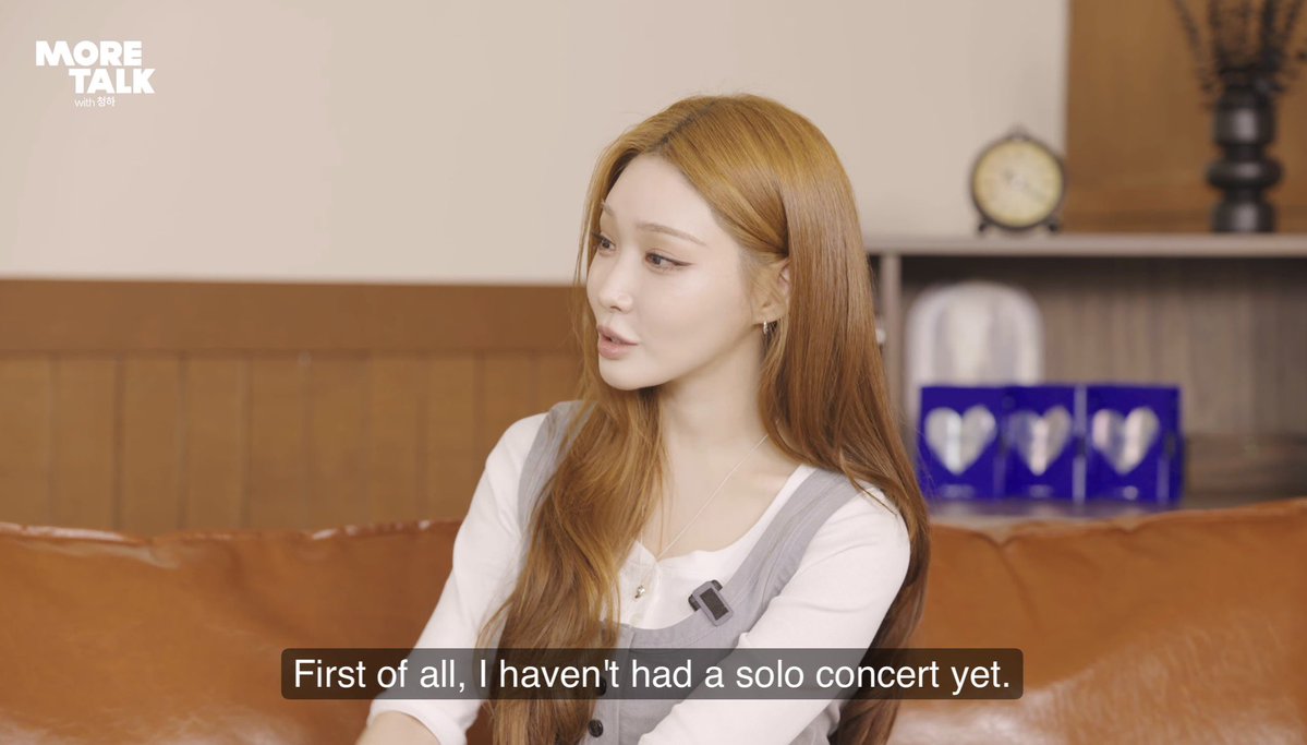 haartmoo's tweet photo. what does chungha want to do the most??
same interview, 3 years apart, yet the answer is still the SAME https://t.co/E6pEvosmvK