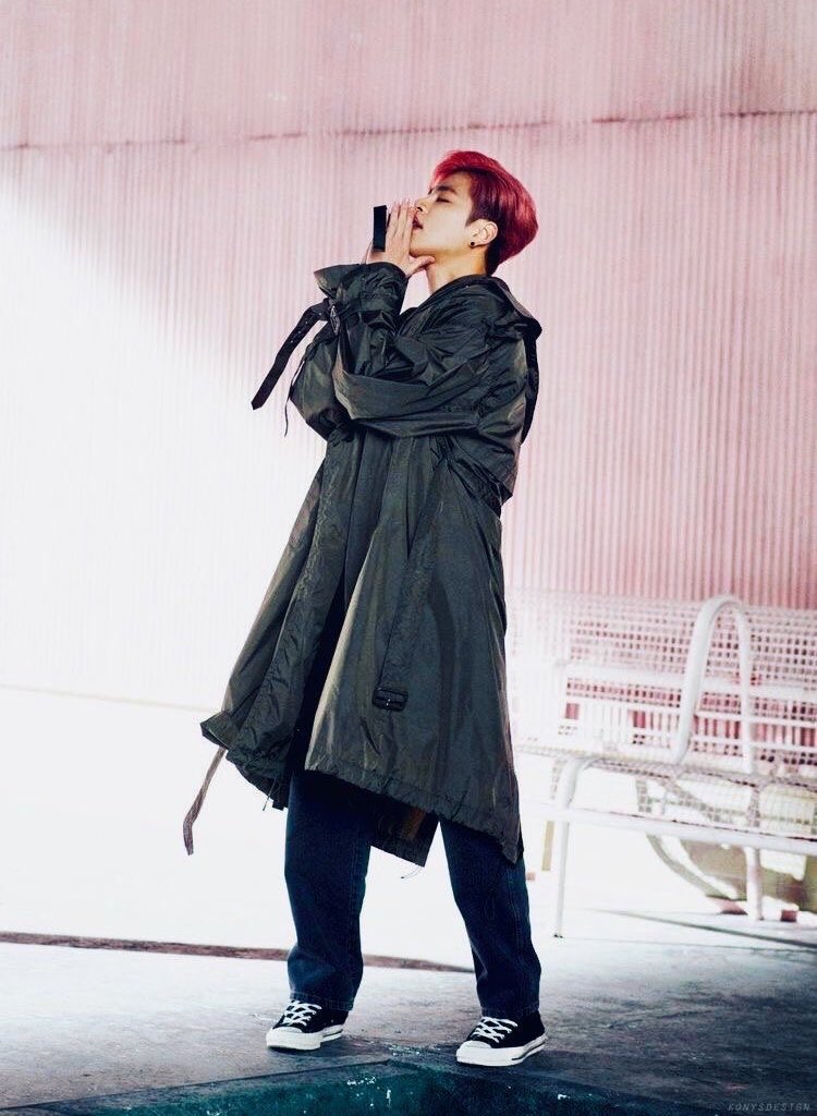 trulybobbys's tweet photo. disuru nebak outfit chanwoo era apa trs ada ikonic yg blg love scenario

kata jinan : ngapa tiba2 koo junhoe muncul disini

WKWKKWWK GASALAH SI😭🙏🏻 https://t.co/4ySXXEu3sc
