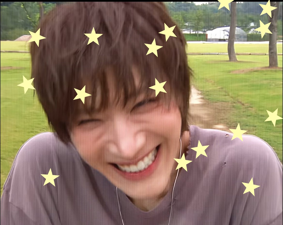 honeytenl's tweet photo. i love his smile 💭💘⭐️ https://t.co/oSimEMf6CL