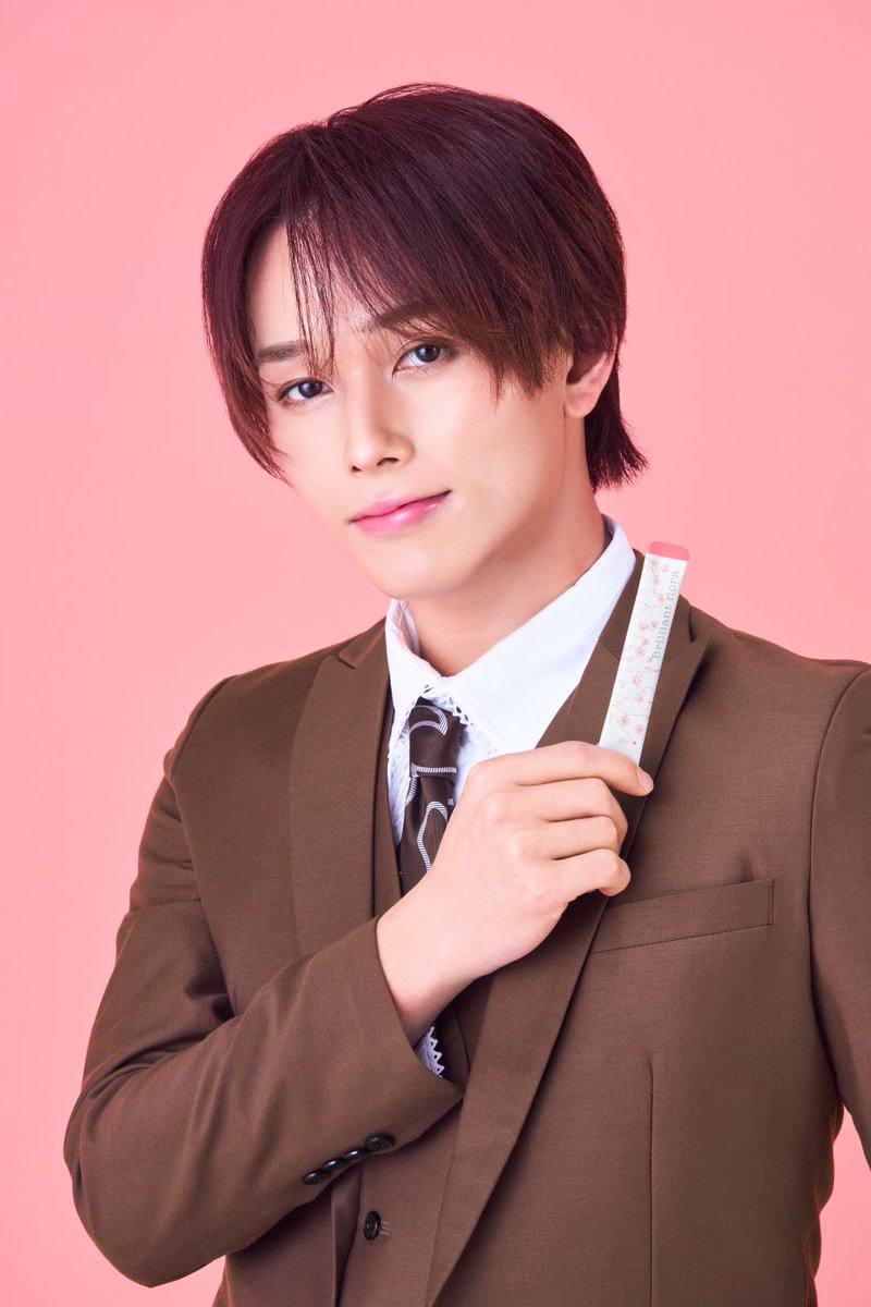 brilliant_flora's tweet photo. 【Brilliant flora×超特急】

🤎Happy Birthday🎂
#マサヒロ さん、お誕生日おめでとうございます！

マサヒロさんのステキな眼差しに
いつも惹き込まれます🐝🤎

笑顔あふれる一年になりますように✨✨

#HAPPY_MASAHIRO_DAY https://t.co/jUeRIR5fNM