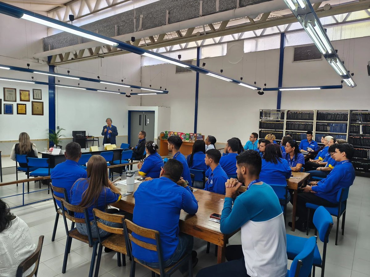 Luisemartinezh's tweet photo. ¡Feliz día y que Dios nos bendiga a todos!

Hoy @UNITEC_VE abre sus puertas a centenares de jóvenes estudiantes para el trimestre septiembre-diciembre 2026.

¡Bienvenidos! Y muchos éxitos en este período académico.

#14septiembre https://t.co/T87qfQze7m