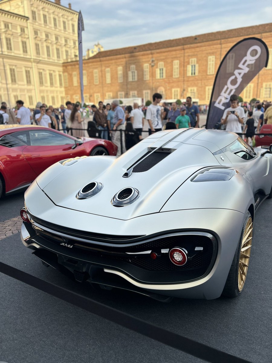 Amir_Ghost007's tweet photo. دیروز تورین، نمایشگاه ماشین‌های خاص

بعضی ماشین‌ها فقط برای نگاه کردن ساخته شدن 🔥 https://t.co/hc312ZAkG5