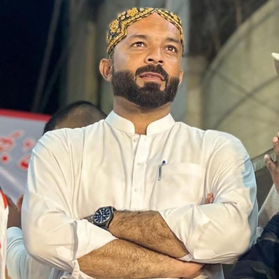 umaid_angaria's tweet photo. دعائے صحت کی اپیل
سینوا جنرل سیکریٹری گل حمید بلوچ کی طبیعت خراب ہے  این آئی سی وی ڈی ہاسپٹل میں اینجیوپلاسٹی ہوا یے آپ سب تمام دوستوں سے دعا کی درخواست ہے کہ  اللہ پاک گل حمید بھائی کو جلد صحتیابی و تندرستی عطا فرمائے آمین۔
@SumetaSyed @khalil_hoat @GulHameed_ @AzamBaloshi https://t.co/VjWxKYwiBS
