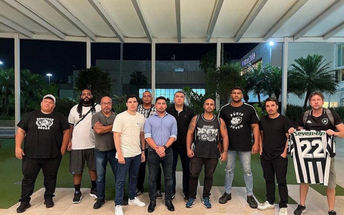 totalbotafogo's tweet photo. "Sou vendido não mano kkk"

O fdp: https://t.co/cEqGrRRG4r