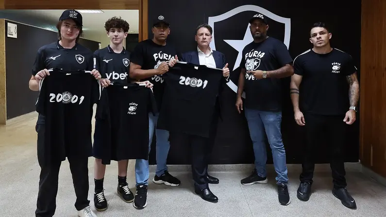 totalbotafogo's tweet photo. "Sou vendido não mano kkk"

O fdp: https://t.co/cEqGrRRG4r