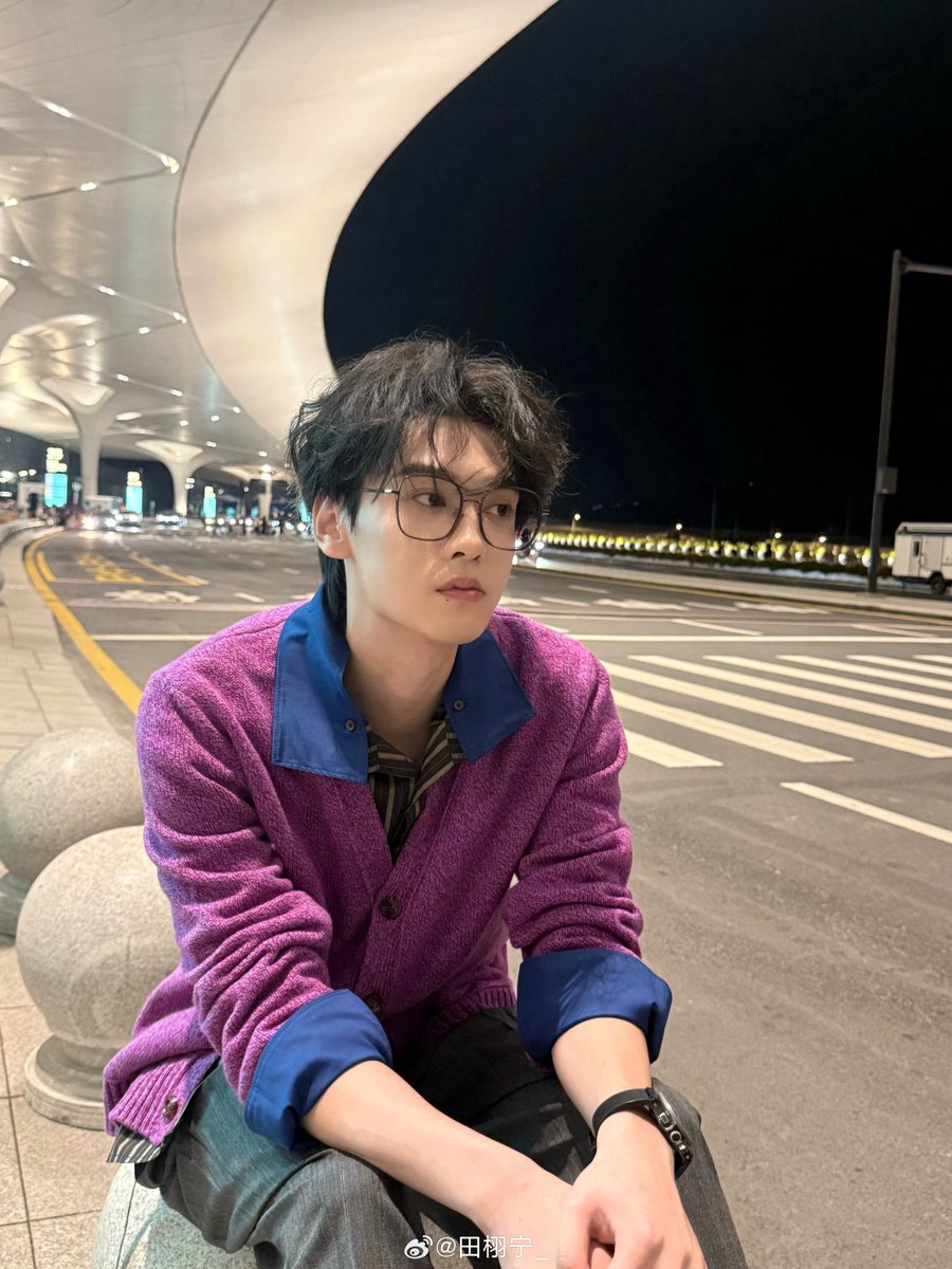 iampk_z's tweet photo. [260914] Tian Xuning Weibo Update (1/2)

Good evening ✌🏻

#TianXuning #田栩宁 https://t.co/8vh4qcrLQB