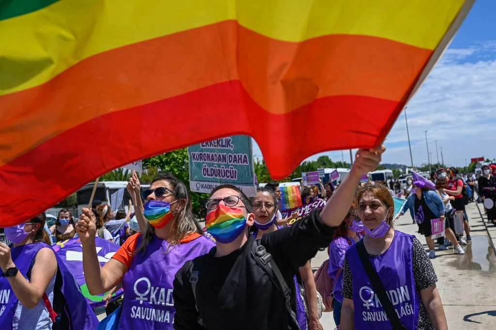 gaytourism's tweet photo. LGBT groups condemn Turkish raids targeting rights organizations https://t.co/nLTQNhs4Aj https://t.co/i8hKJH71hC