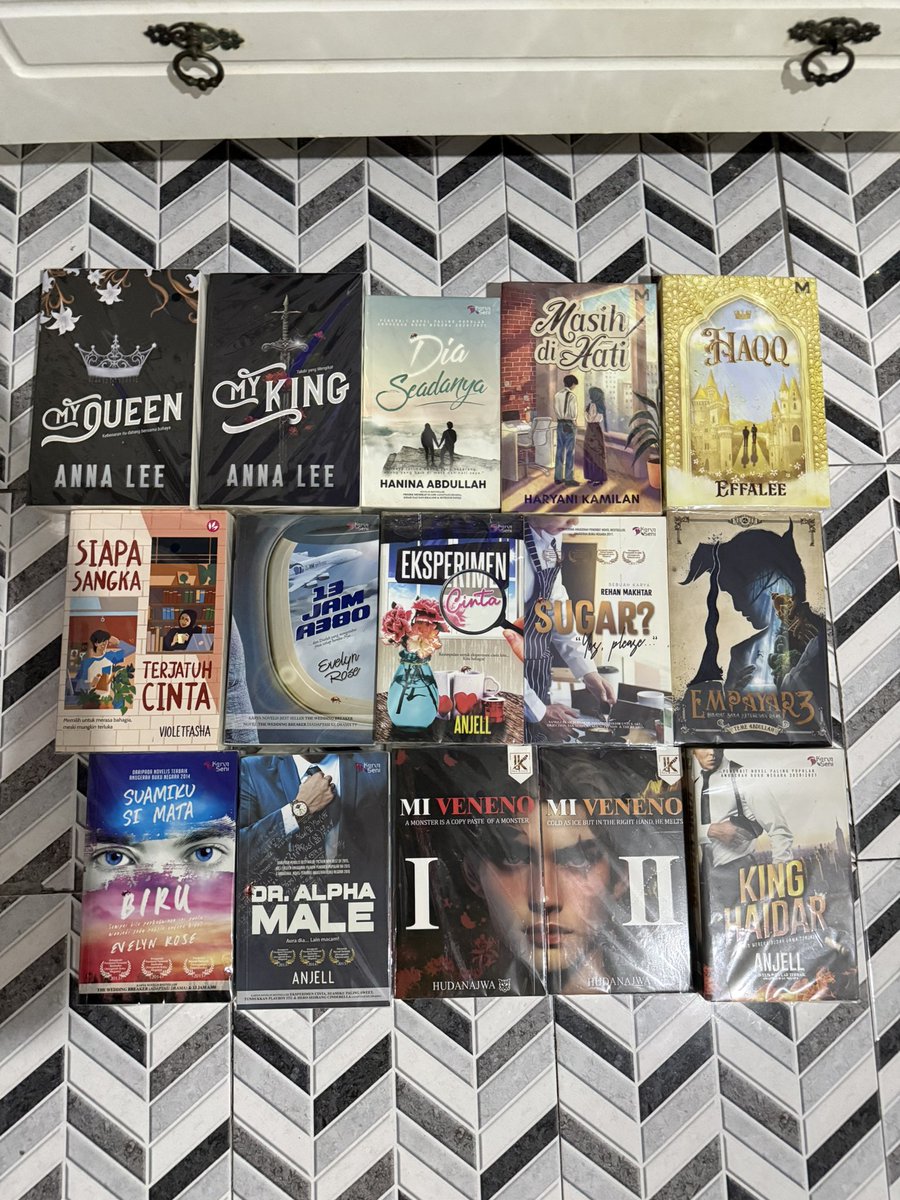 nf4rha's tweet photo. I nak jual harga murah je utk my novel melayu!
Dm me if interested
pricing in the comments
Postage RM3.50 + 0.50 (labelling)￼
￼ https://t.co/NCNGIB1WP3
