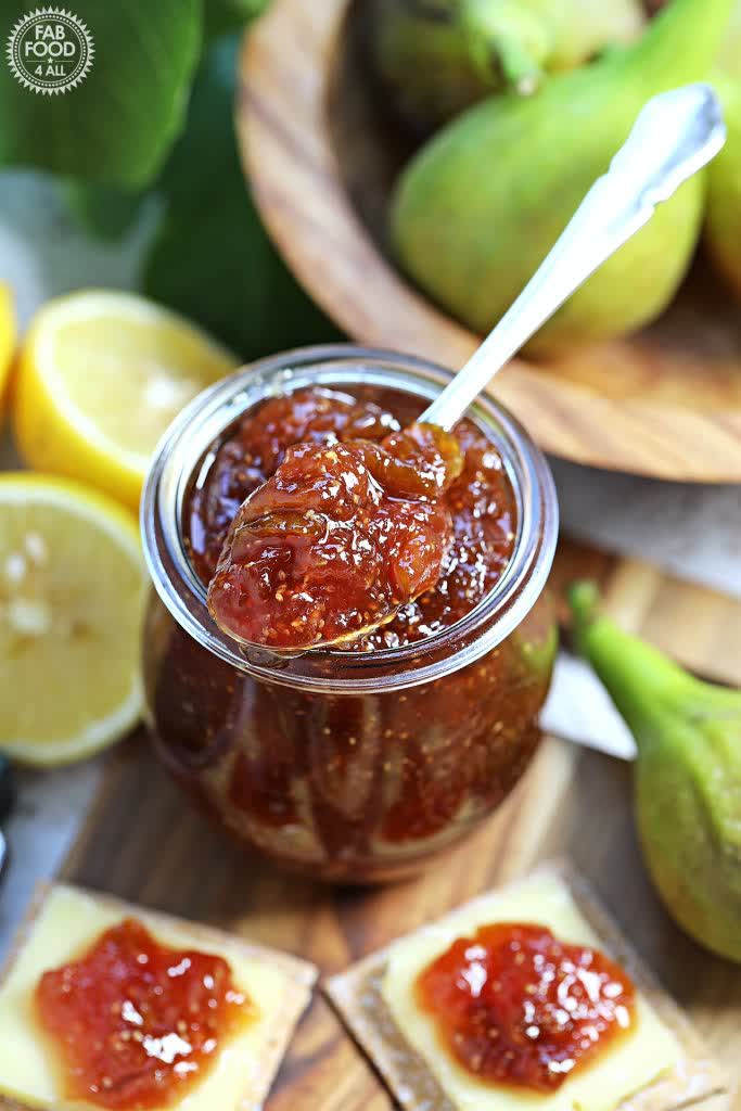 FabFood4All's tweet photo. This Simple Fig Jam Recipe (No Pectin) is made with just 3 ingredients: figs, sugar and lemons! Super delicious on toast, with cheese or charcuterie! #figjam #figs #figseason
https://t.co/DYhSQbwLEM https://t.co/01WbLBpPl9