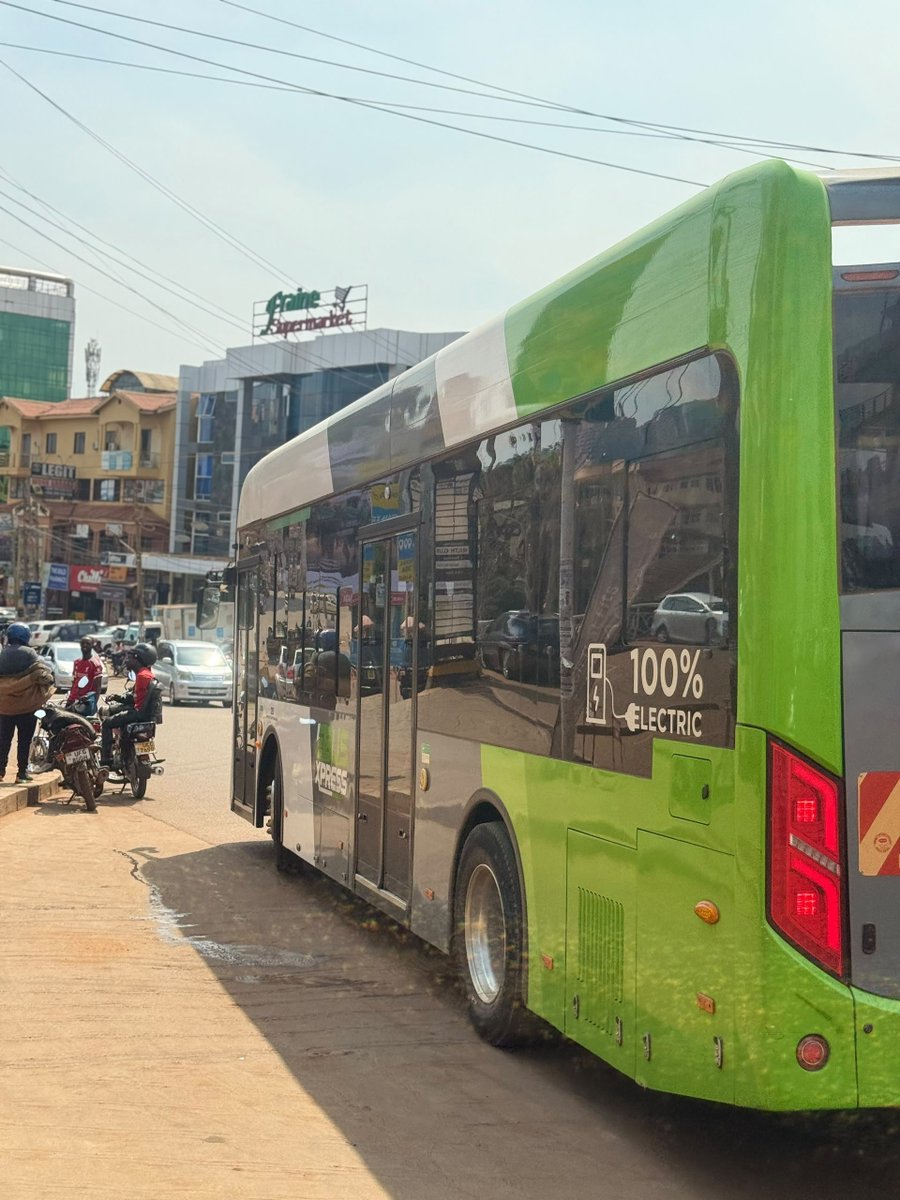 hotniqqha's tweet photo. Students of Kololo SSS might need their own E bus. These guys are always walking back home at 5pm 🤔

#ElectricExperience https://t.co/1qeKEBo6CH