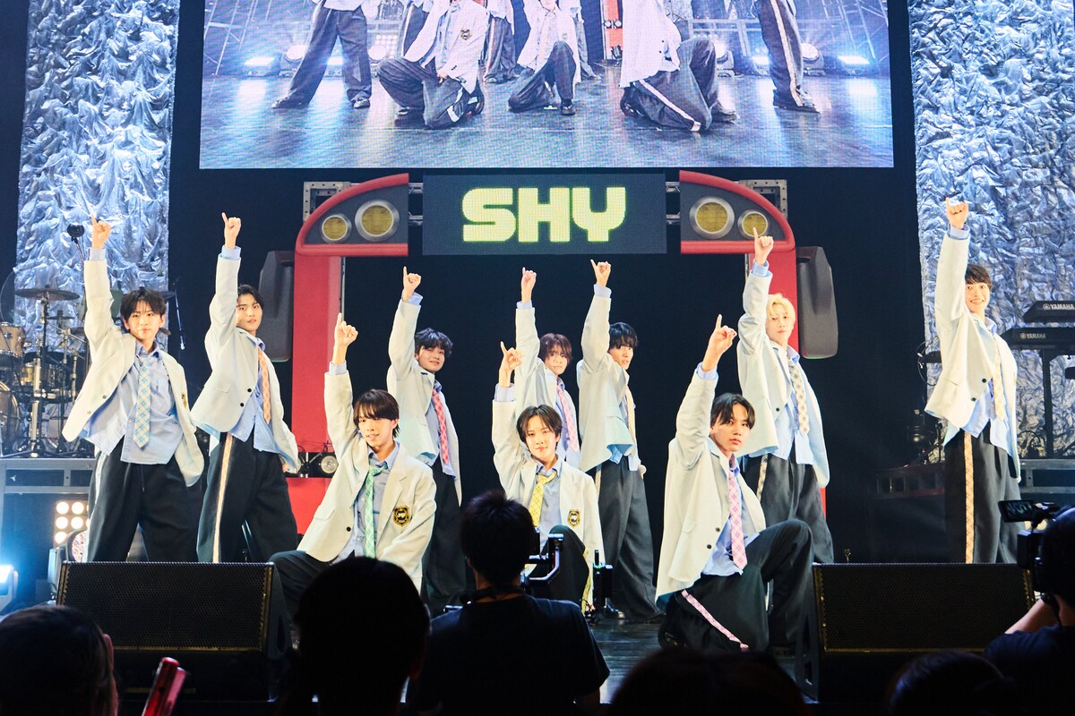 natalie_mu's tweet photo. ꒰𑁬 「つば男FES」ライブレポート ໒꒱
スパフル、真・世が世なら!!!、SHYが熱演
恒例シャッフルユニットで名演続々

✍️詳細・📸74枚
https://t.co/KPzSrALyH0

#つば男フェス #つば男 https://t.co/mq3ysfRZYk