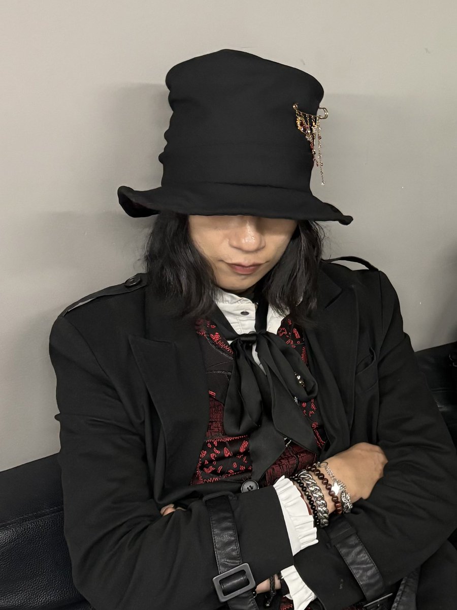 crackshot__twt's tweet photo. 20260915
🎂HAPPY VINCENT DAY🎂

절대 헤어나올 수 없는 마성의 매력
빈센트의 생일을 축하합니다! 🤘

#빈센트 #VINCENT #HAPPYVINCENTDAY https://t.co/zhvmfLc7qD