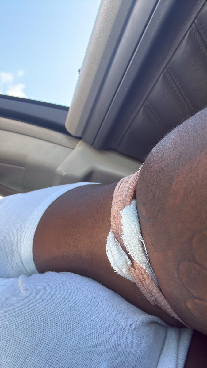 DonJulioJunkie's tweet photo. Go Get Tested Just Cause You Only Fucking Them Don’t Mean They Only Fucking You 🩷. https://t.co/eiGaEomwbX