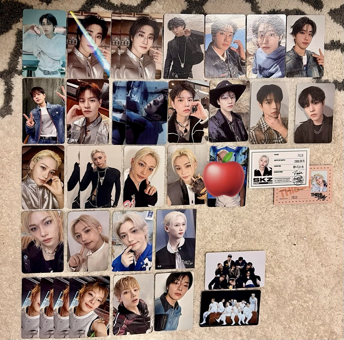 B_C_9_9's tweet photo. stray kids  スキズ  this&amp;that トレカ　交換　特典　

譲 : 画像①②

求 : 画像③④(💖>無印)⑤⑥、過去🐺/🐰

都内手渡し>京セラ>東京ドーム

気軽にお声がけください🙇‍♀️
まとめての方優先、レート考慮いたします。
💖や⑤⑥はn:1でも可🙏
難しいとは思いますが、よろしくお願いいたします。 https://t.co/W3VaLqmmEK