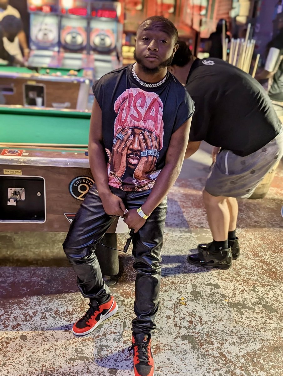 FunSizekeem's tweet photo. You Look So Good๐๐ #PartyintheUSA #fyp #nolanights https://t.co/RXcgWz2oNo