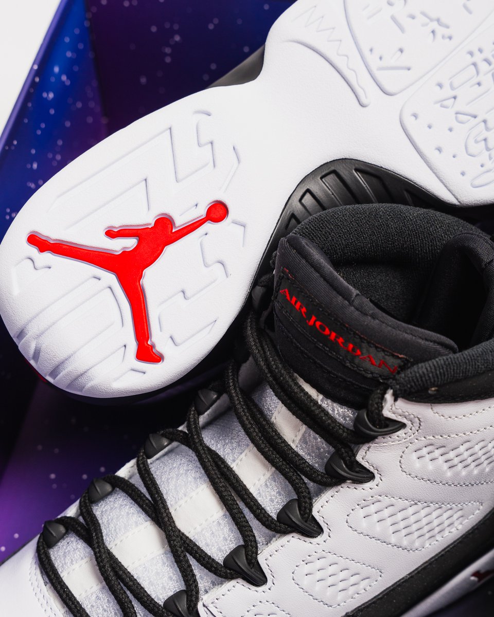 menscloset407's tweet photo. The ultimate crossover between sport and culture arrives this Saturday, September 19, 2026 at 10:00 AM with the Air Jordan 9 Retro OG 'Space Jam'. ☄️

Hit our bio link to cop your pair before the buzzer sounds!

#AirJordan9 #AJ9SpaceJam #SpaceJam #TuneSquad #SneakerRelease https://t.co/4SQwxKn1kF
