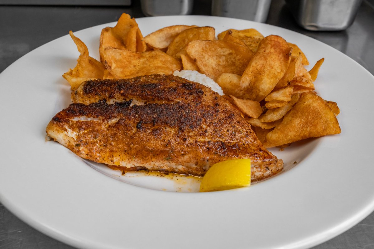 Taytros's tweet photo. Red Snapper TG keeps it bold and satisfying with a blackened finish, served on a bed of white rice with your choice of side. A laid-back pick when you're in the mood for Cajun-inspired flavor done right 🐟😋 #TaytrosBarAndBistro #RedSnapperTG #CajunCreole https://t.co/JnDmHIJciV