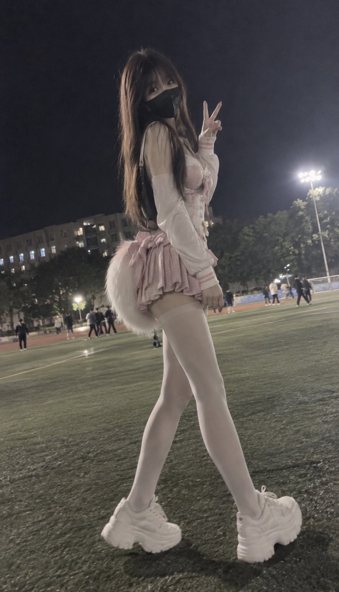 Buoumeimei's tweet photo. 晚上人少方便完成任务～ https://t.co/Rtysf2oG2q