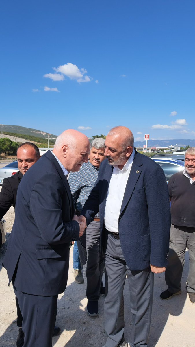 hatirlierol's tweet photo. Türkiye Ziraat Odaları Birliği Genel Başkanı Sayın Şemsi Bayraktar’ı, Orhangazi ziyaret programı kapsamında ilçemizde ağırladık.

Orhangazi Ziraat Odası Başkanı Dinçer Dimrit ve yönetiminin programda, Odamız üyelerinden Tezker  Zeytincilik-Tezer Arpalık işletmesini ziyaret ettik. https://t.co/VK0hOuMD7P