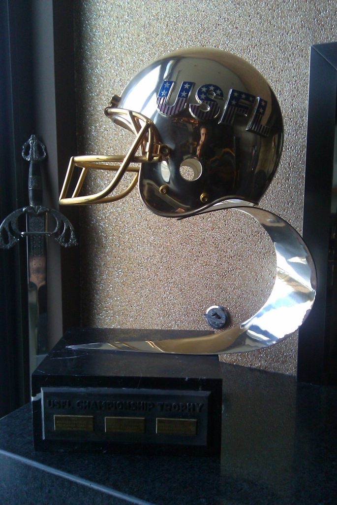 Ianatan_Duine's tweet photo. @Super70sSports Amen!

Contrast this with one of the most tacky trophies ever (USFL). https://t.co/t8SMRudzfp