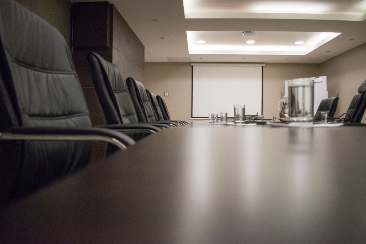 BCLAW's tweet photo. Alex Staller spent her summer doing transactional work for a law firm. She explains what she really needed to know going in--and what she learned from the process: https://t.co/YtR2V9MfiL https://t.co/LJ4xsl4CRa