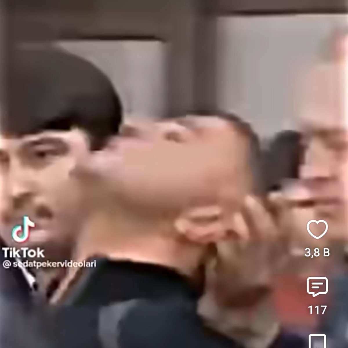 Dex_8613's tweet photo. 9 kere gözaltına alınıp 3 kere tutuklanmasına rağmen Distaste hocaefendinin asla başı eğik bir videosu medyaya servis edilemeyecek. Bu kuyruk acısı bin yıl yeter. https://t.co/UNxgsSMIiQ