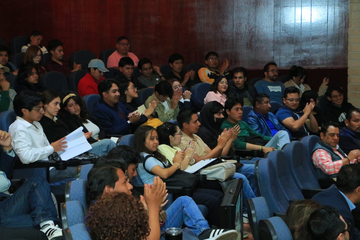 JaimeCerdio's tweet photo. ¡Gran experiencia en la @UATxOficial!

Durante la conferencia “Del Estado Abierto al Estado Inteligente” conversamos sobre los desafíos de construir instituciones más abiertas y con mayores capacidades para garantizar #DDHH y libertades.

Me quedo especialmente con el interés y la participación de las y los estudiantes. Sus reflexiones enriquecieron muchísimo la conversación.

Agradezco al maestro @David_CabreraC por la invitación y a la @UATxOficial por recibirme. ¡Enhorabuena!