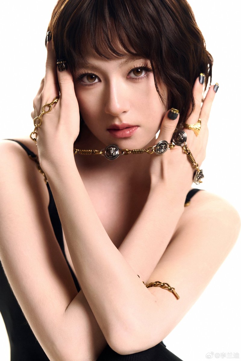 Iilandi's tweet photo. layout yang cocok buat foto ini #bealanja #zonauang https://t.co/g05aE9vgA9
