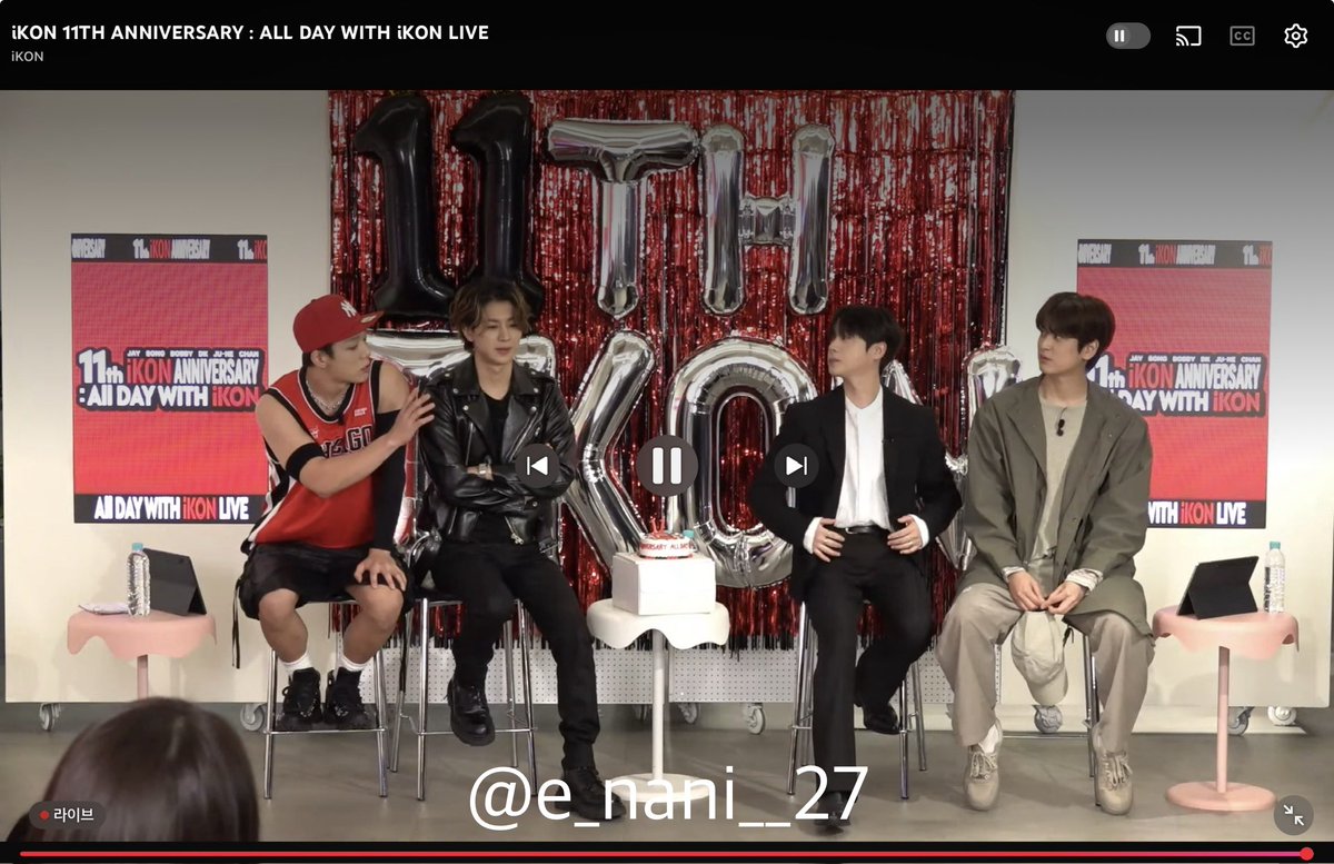 e_nani__27's tweet photo. 이뿌: 아이콘 11주년 축하하러 어디로 가요
아이콘: 유튜브 라이브 그리고 합정카페!!!
이뿌: 오케이 11주년 너무 축하드리고
달달달달달달

#iKON_11th_Anniversary 
#11YearsWithiKON #iKON_11th_LIVE https://t.co/orOjX2QIWd