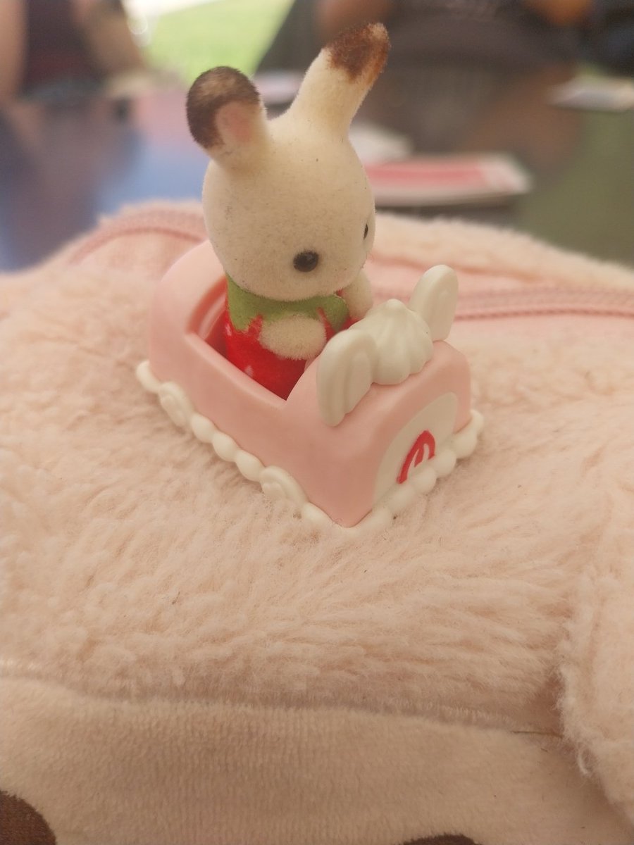 dolllvieex's tweet photo. :33 https://t.co/EgavTwyXx5