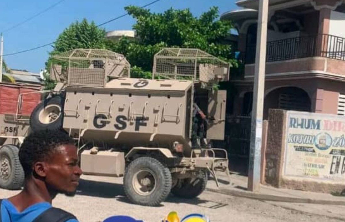 KoudeyN's tweet photo. Maten lendi 14 septanm 2026 la,  4 Cha Blennde sòlda etranje yo ( GSF ) rive nan komin gwomòn nan kad yon plan operasyon ki vize kraze fraye gang kriminèl yo selon vis delege awonsman an, Raphael C. MARADO. 
Kredi imaj: #GrosmorneTV https://t.co/E8iPPFs27B