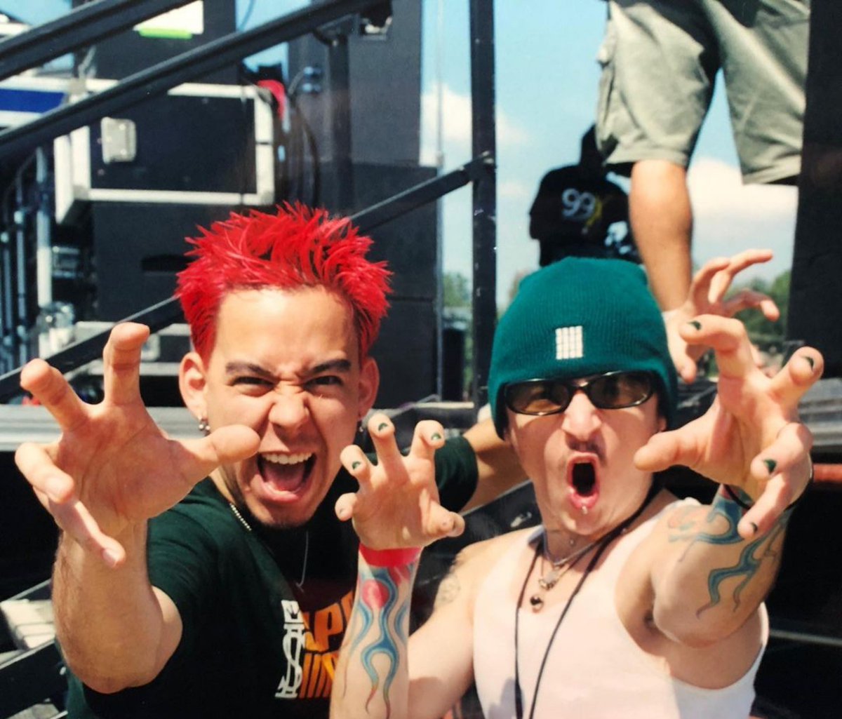 yourcolorsrun's tweet photo. My favorite Mike and Chester pic, btw. https://t.co/8BJhUqt5Fp