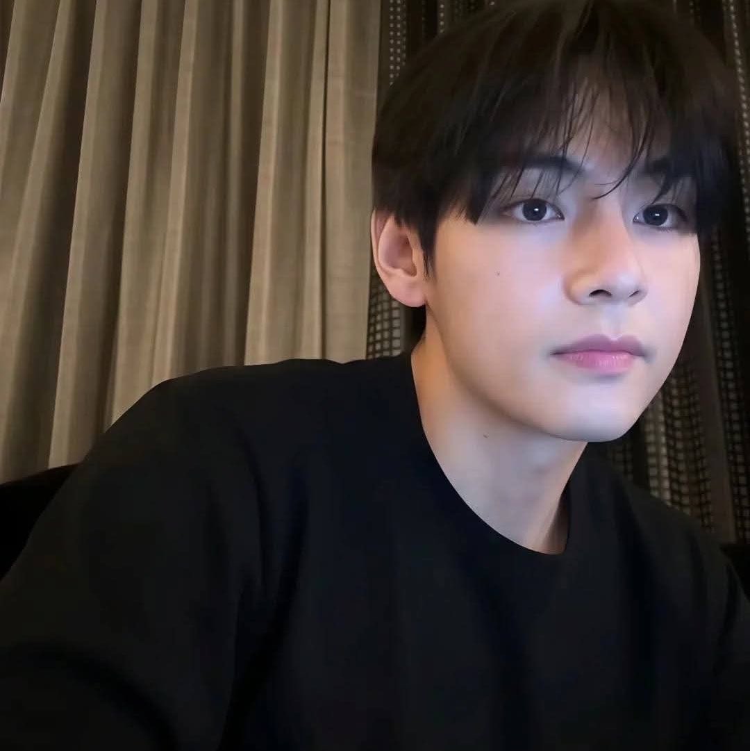 franinisss's tweet photo. #AU KOOKTAE 🔞

Th, un enfermero agotado tras un turno de 24h entra al box de un paciente misterioso que está sin camiseta.
Nunca se imaginaría que ese paciente lo pasaría a buscar luego de su jornada laboral. https://t.co/m5u8SnKsMc