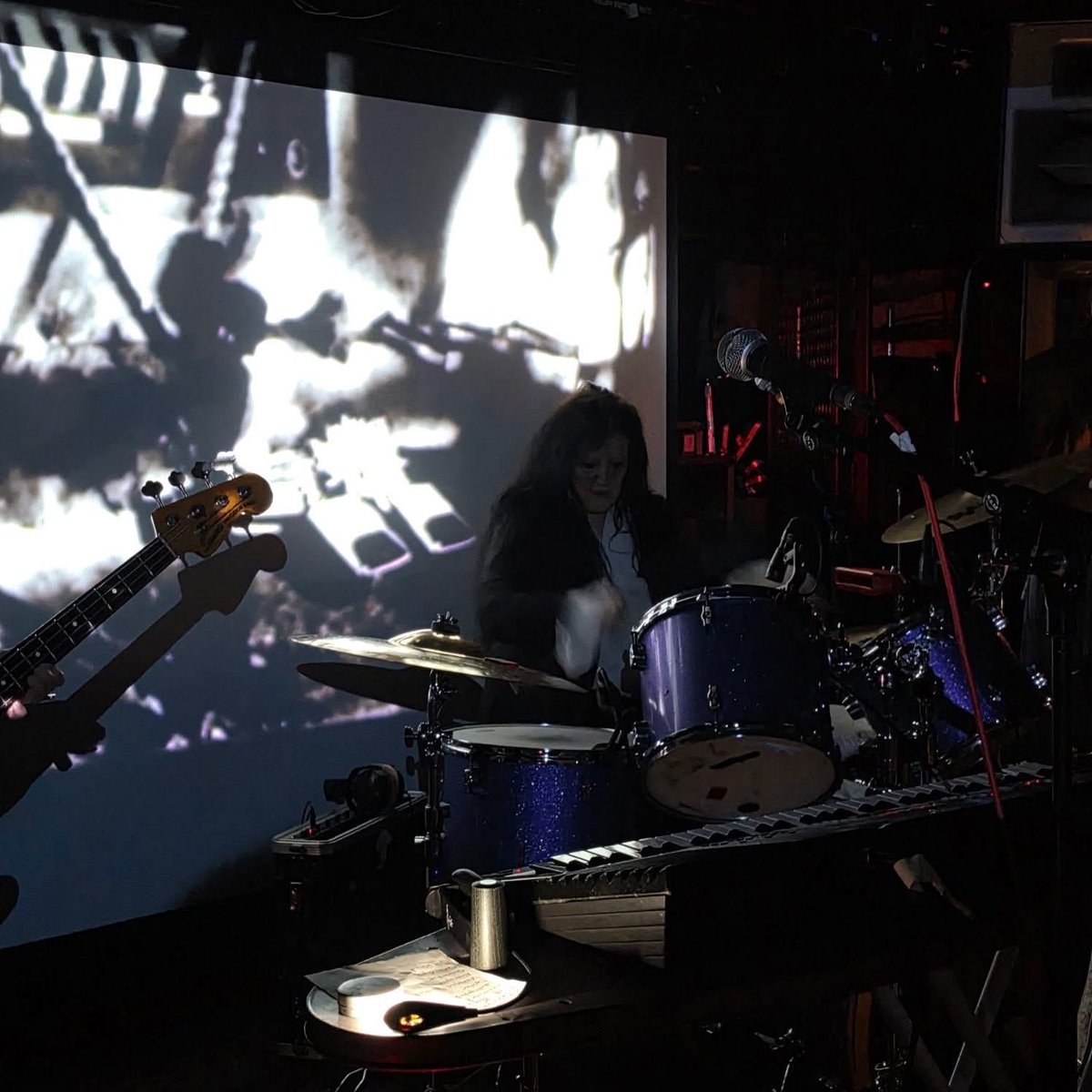 FlissKitson's tweet photo. Pram mini tour complete! Magical 🔮🥁 https://t.co/JyJgdNBavX