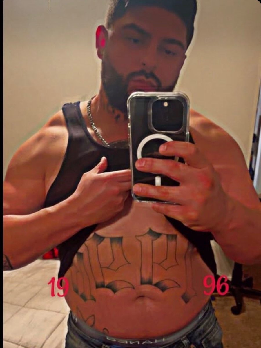 Bweezy1018's tweet photo. #1996 https://t.co/VeWeMPPZU2